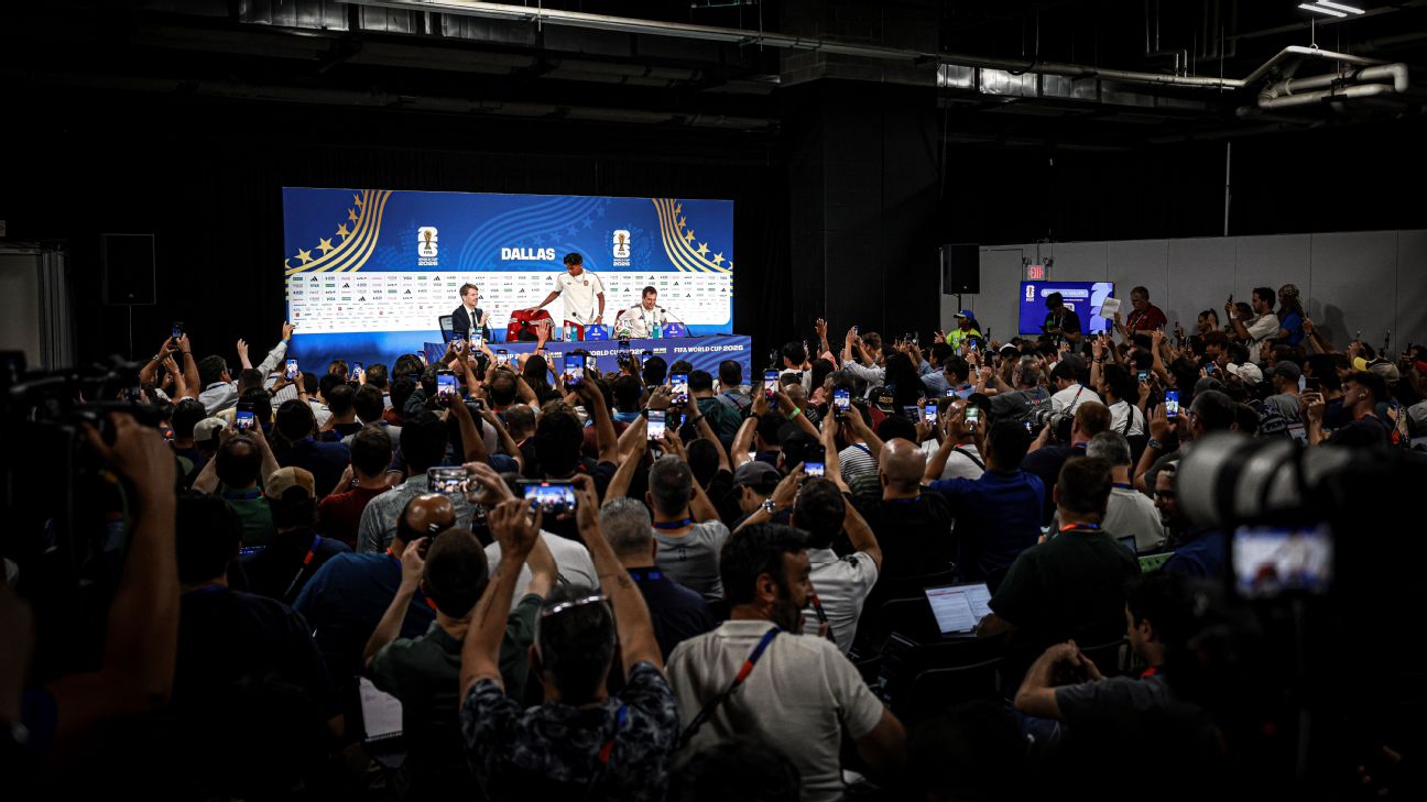 FIFA售票让球迷付费参加世界杯决赛前发布会